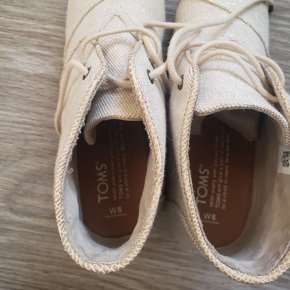 NEW WEDGE TOMS - Picture 4 of 5